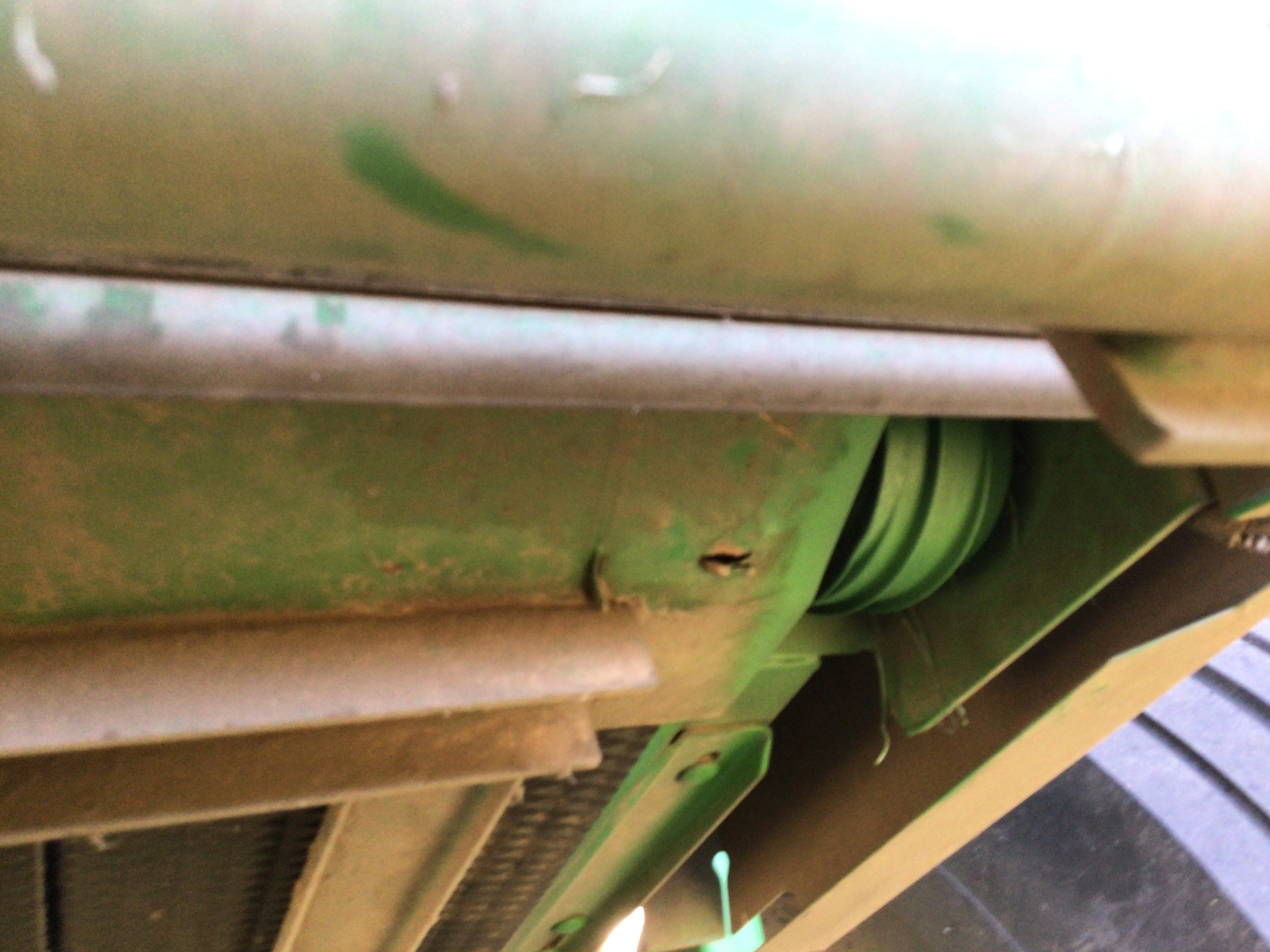 2018 John Deere 560M Image 13