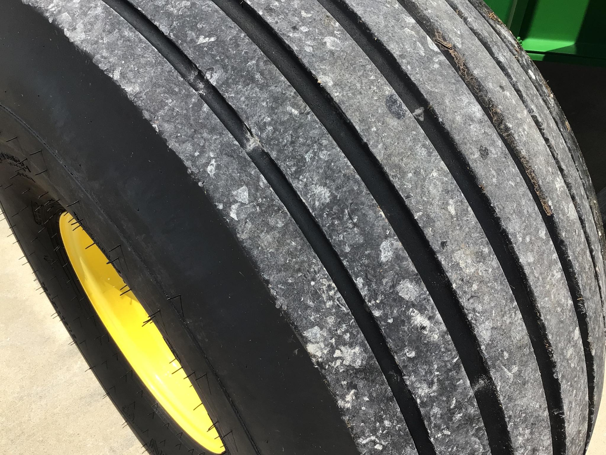 2018 John Deere 560M Image 36