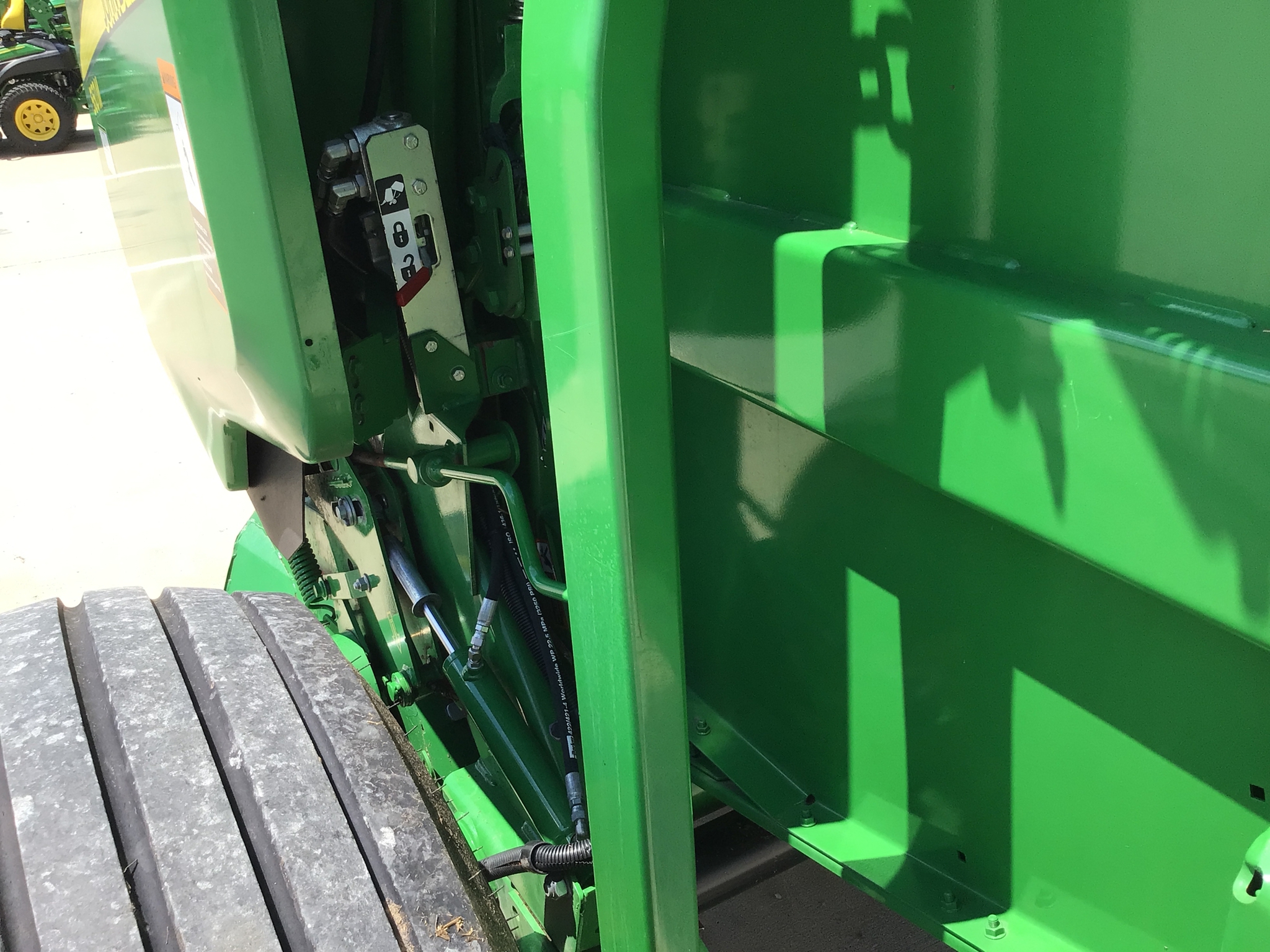 2018 John Deere 560M Image 45