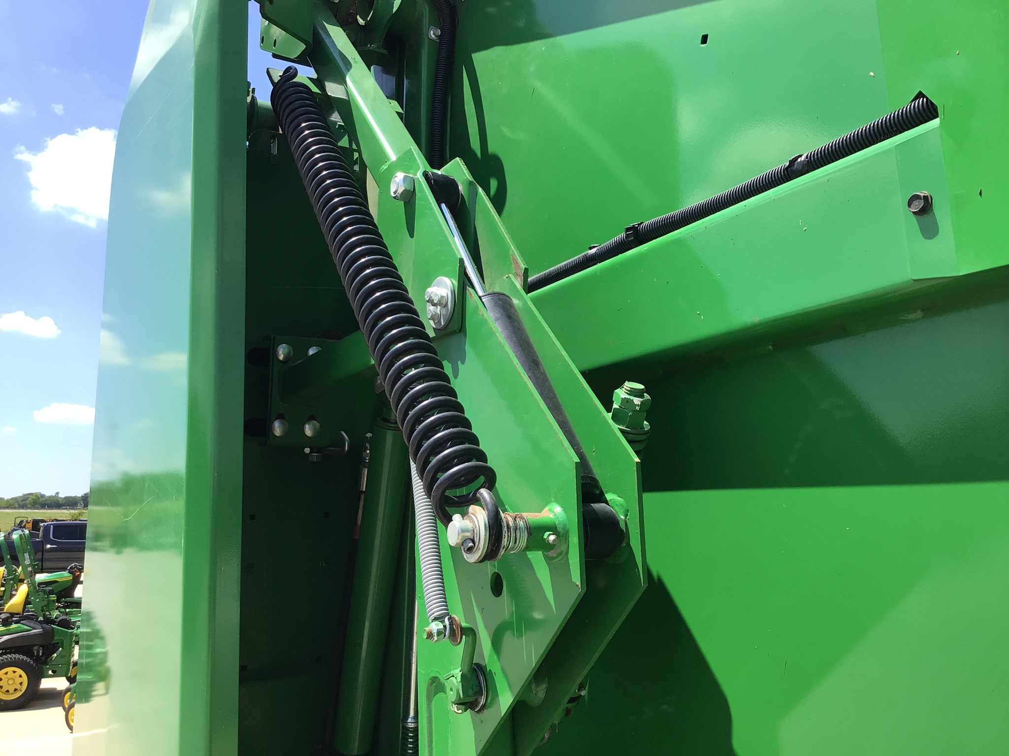 2018 John Deere 560M Image 51