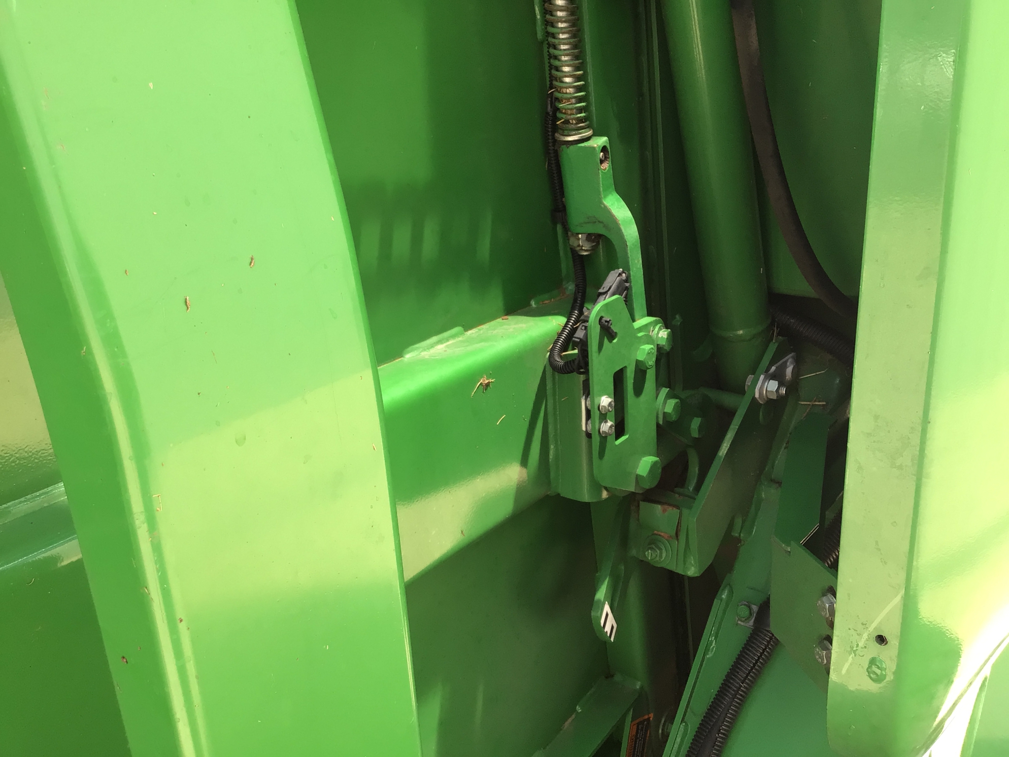 2018 John Deere 560M Image 62