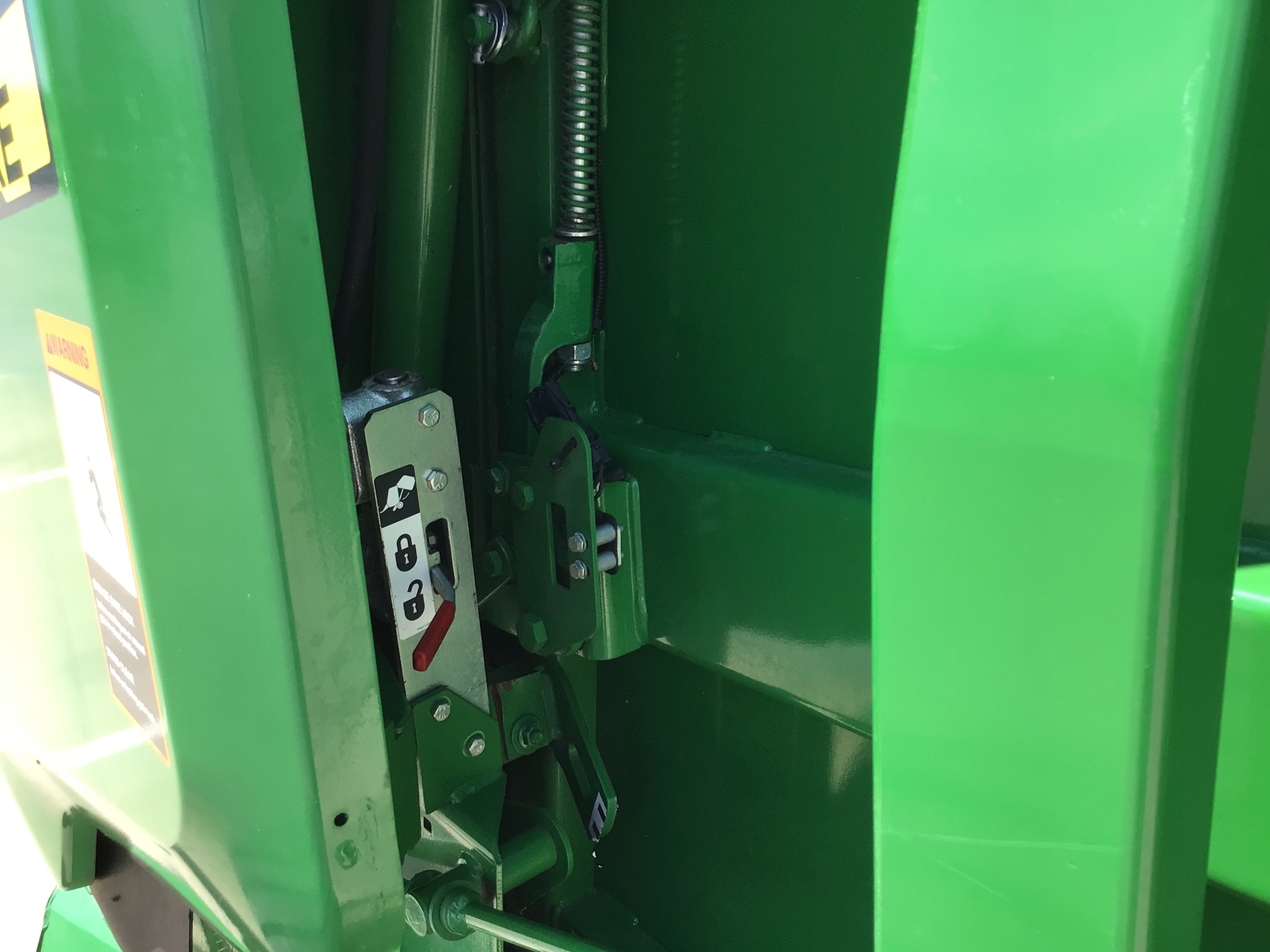 2018 John Deere 560M Image 64