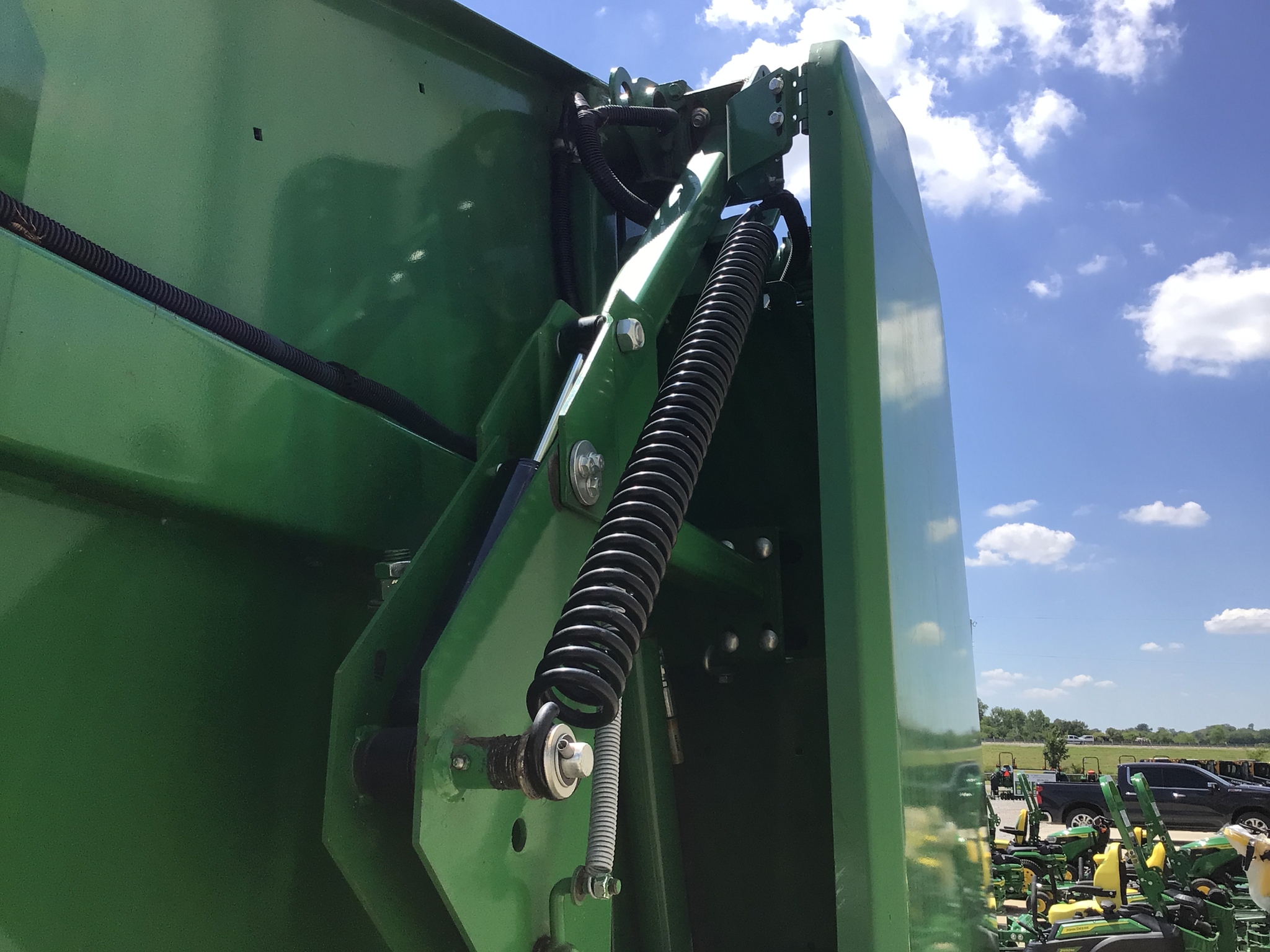 2018 John Deere 560M Image 72