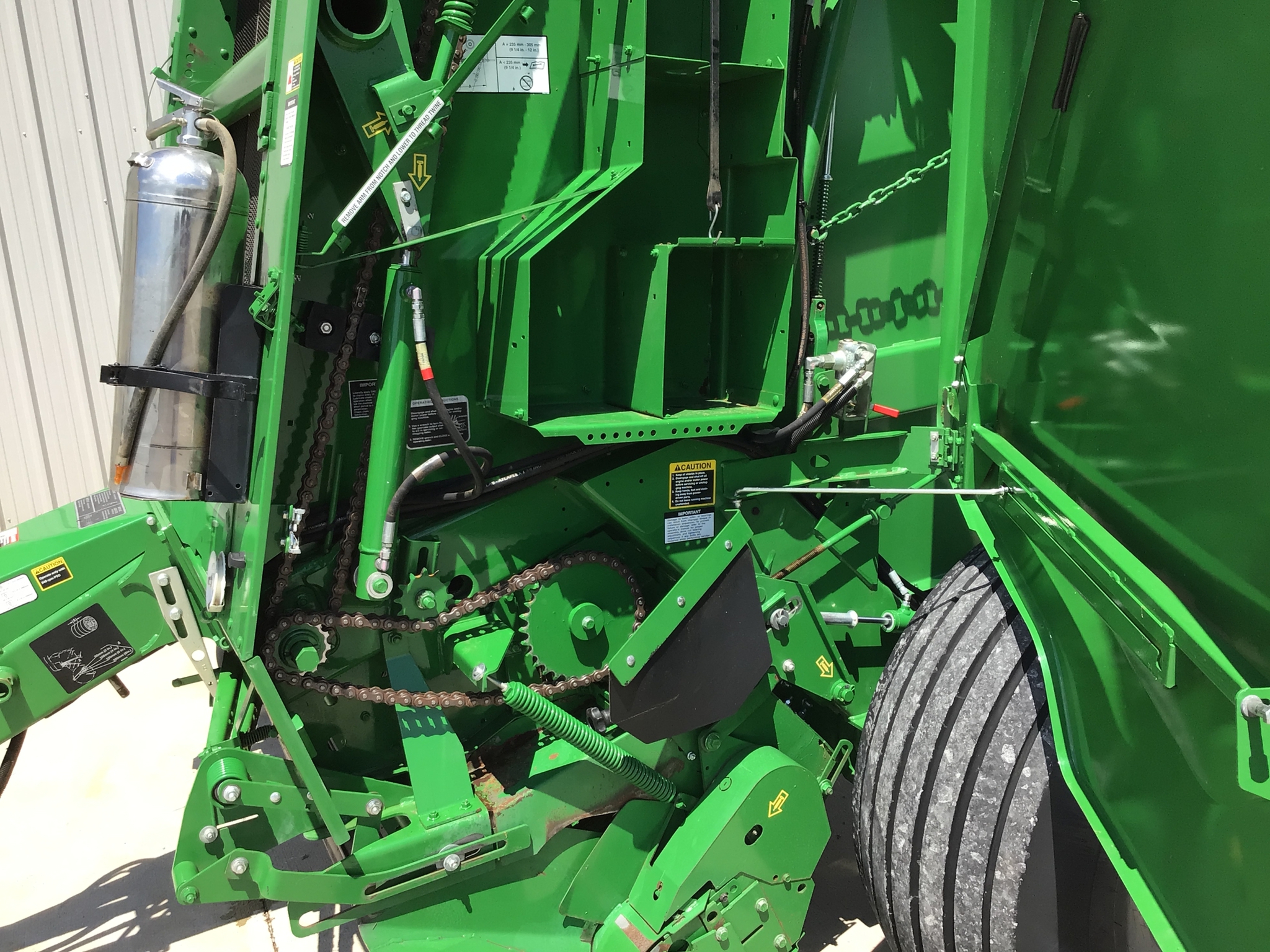 2018 John Deere 560M Image 73