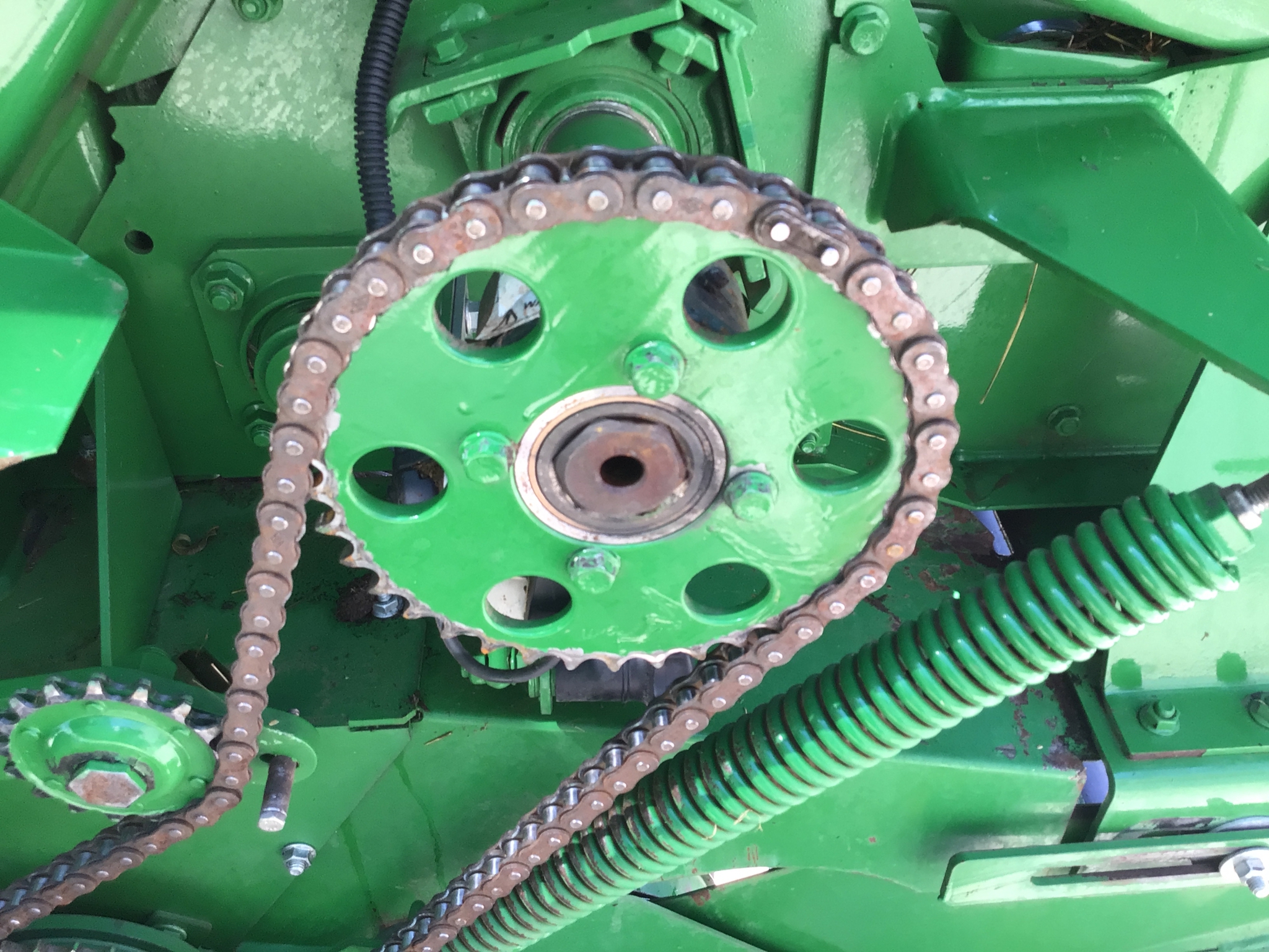 2018 John Deere 560M Image 74
