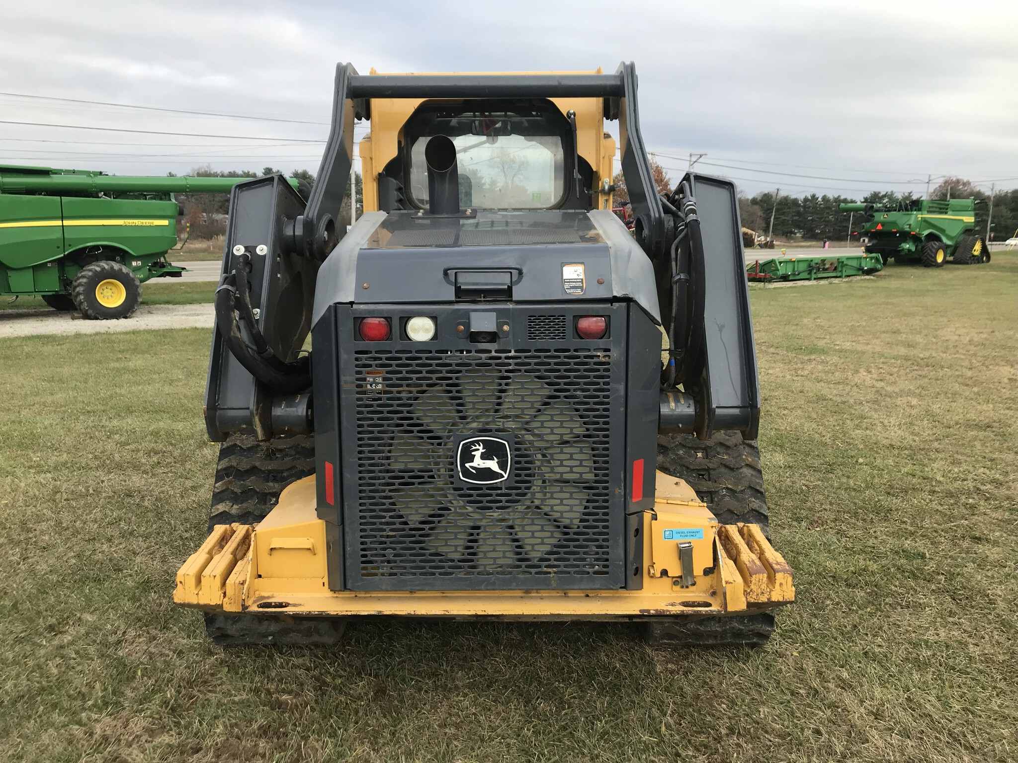 2019 John Deere 333G Image 4