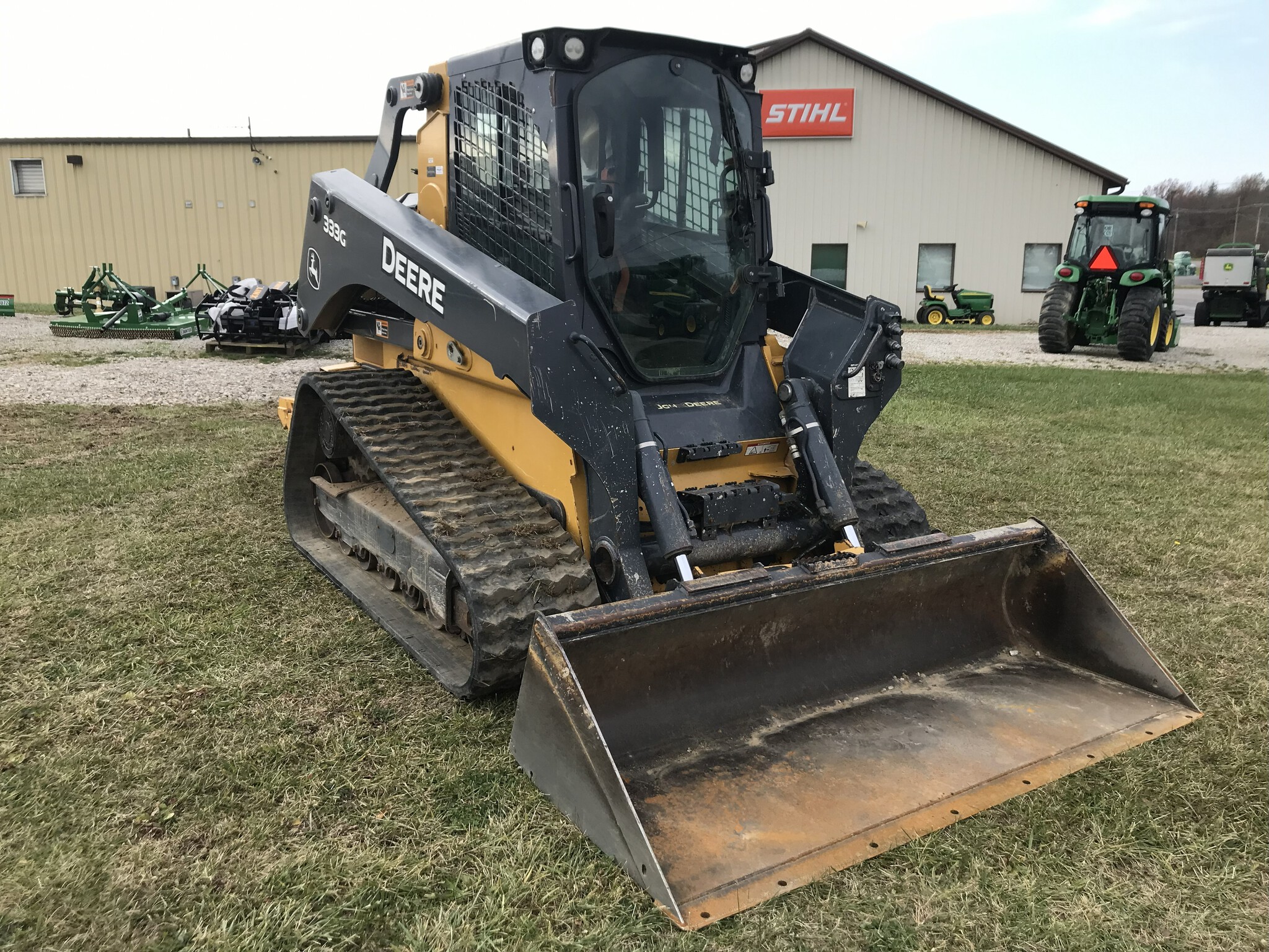 2019 John Deere 333G Image 1