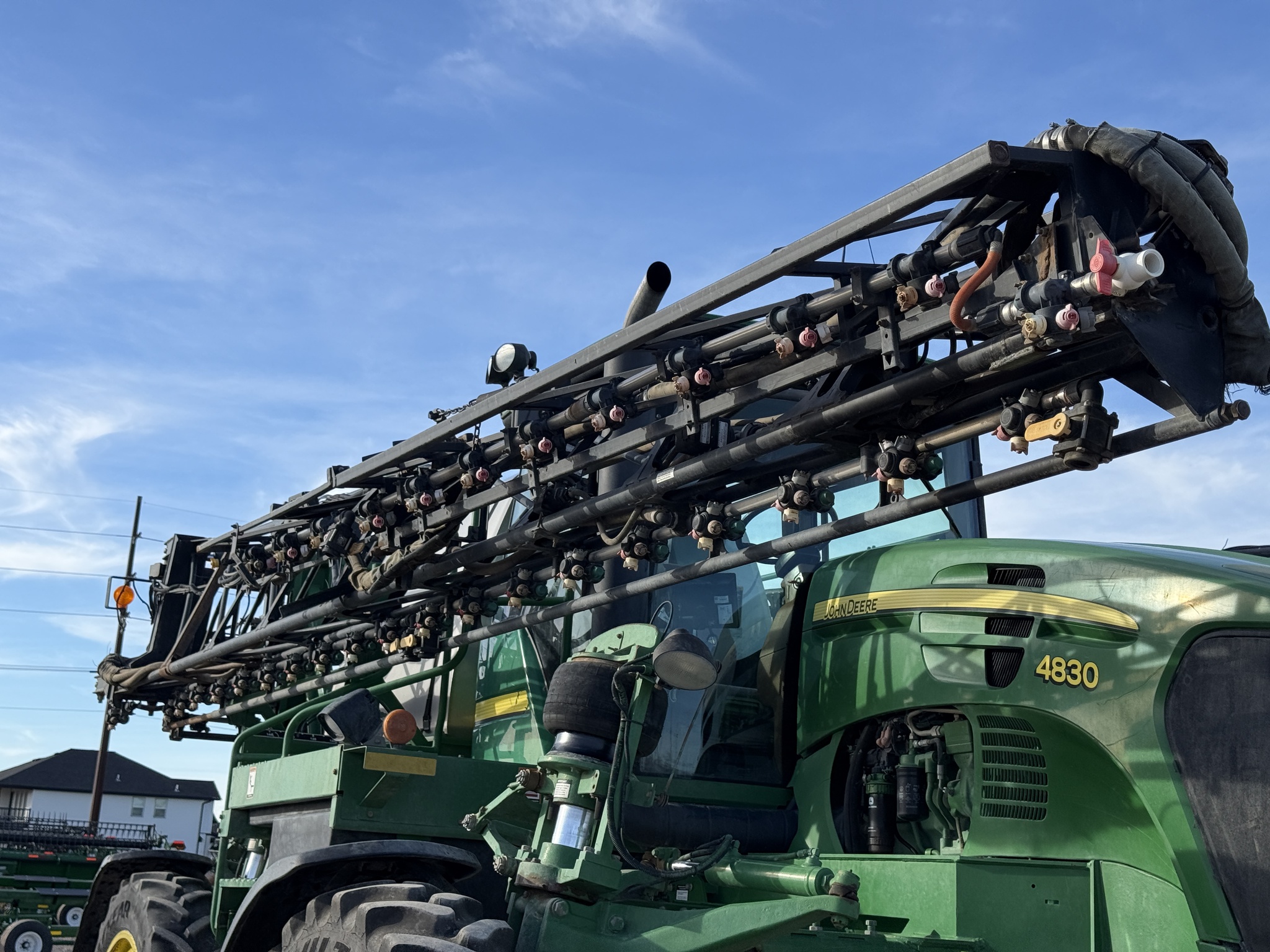 2008 John Deere 4830 Image 32