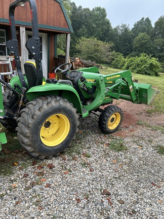 2016 John Deere 3038E