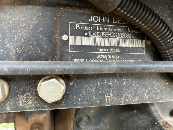 2016 John Deere 3038E