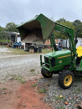 2016 John Deere 3038E