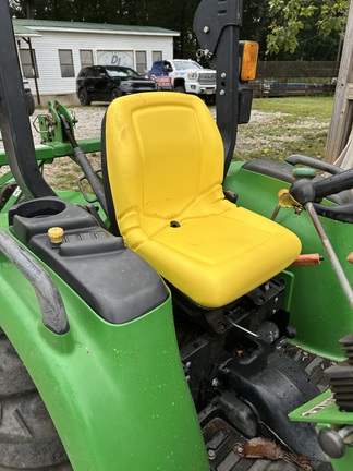2016 John Deere 3038E