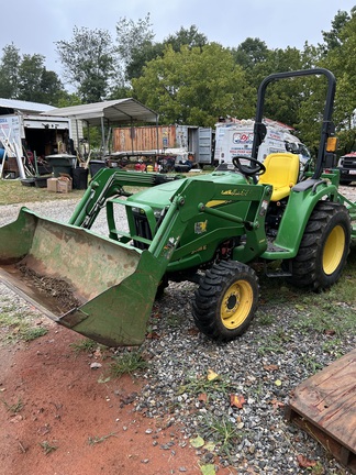 2016 John Deere 3038E