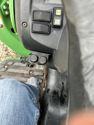 2016 John Deere 3038E