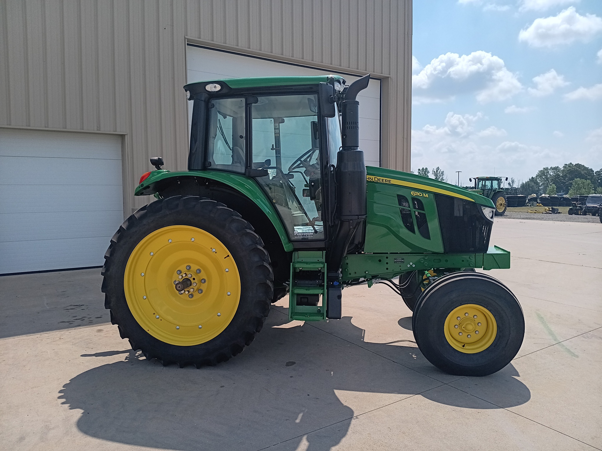2023 John Deere 6110M Image 6