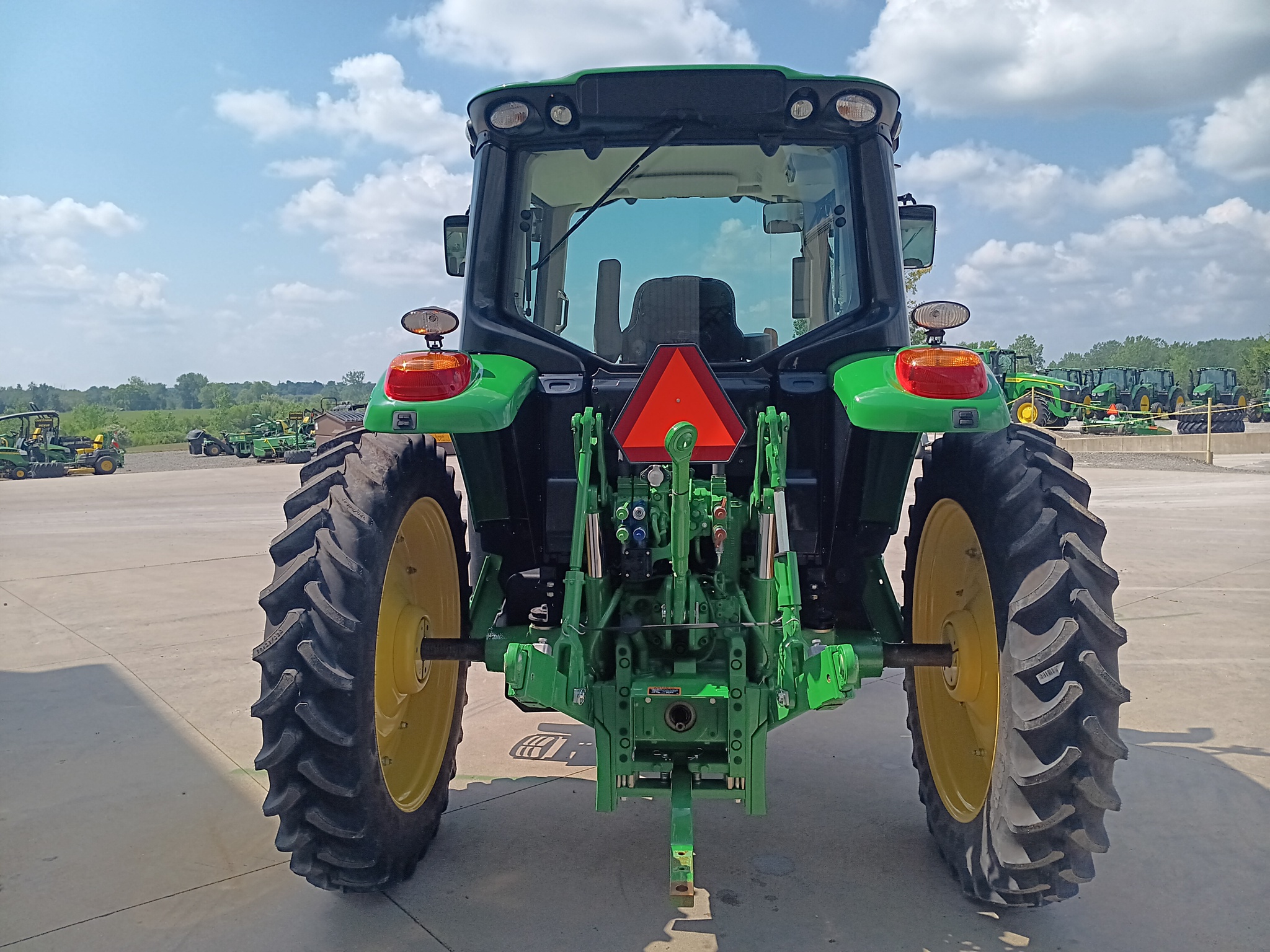 2023 John Deere 6110M Image 8