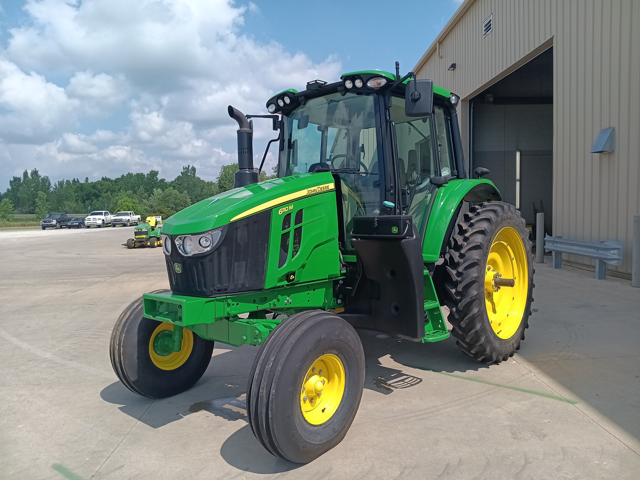 2023 John Deere 6110M Image 3