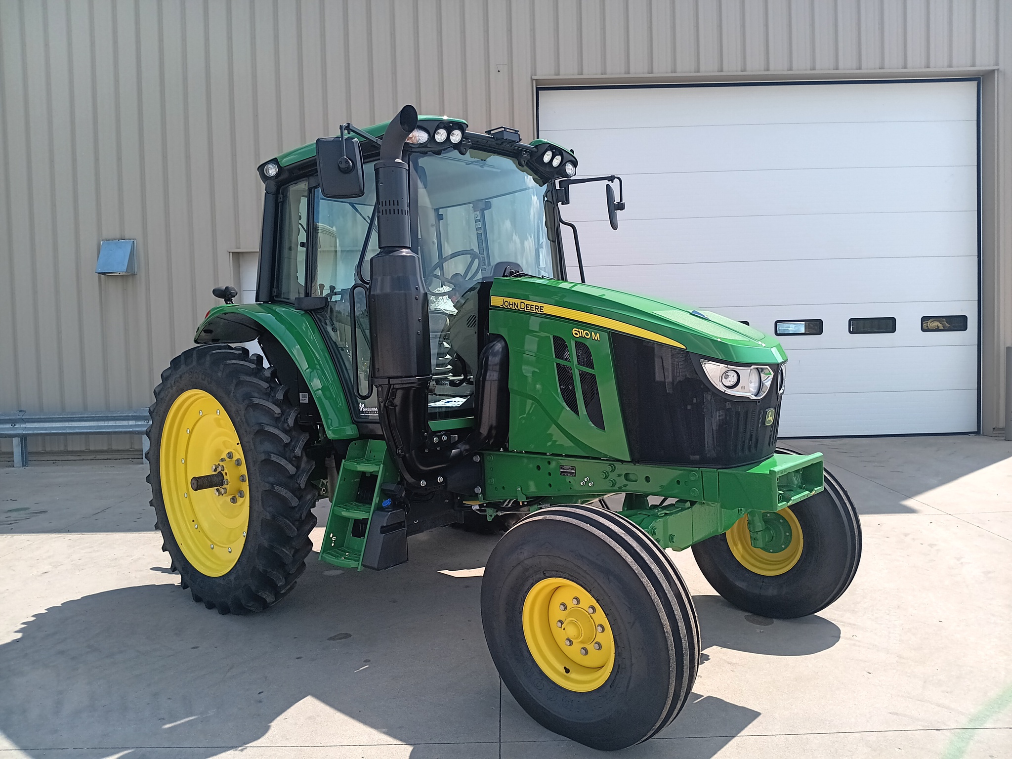 2023 John Deere 6110M Image 1