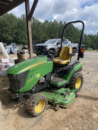 2015 John Deere 1025R