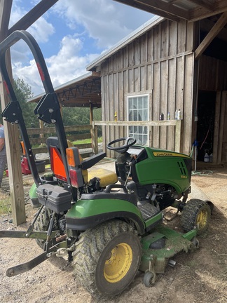 2015 John Deere 1025R