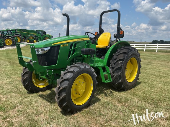 Photo of 2024 John Deere 5075E