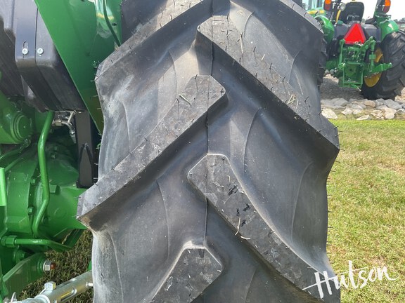 Photo of 2024 John Deere 5075E