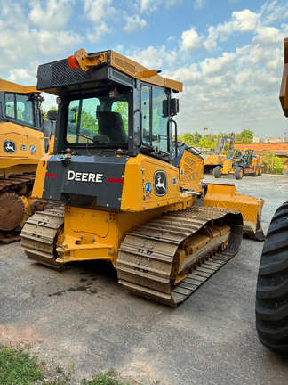 2023 John Deere 700L