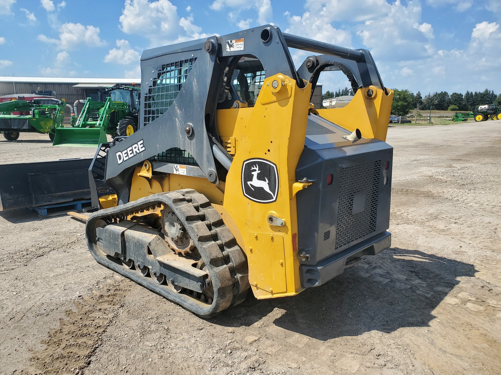2016 John Deere 317G Image 15