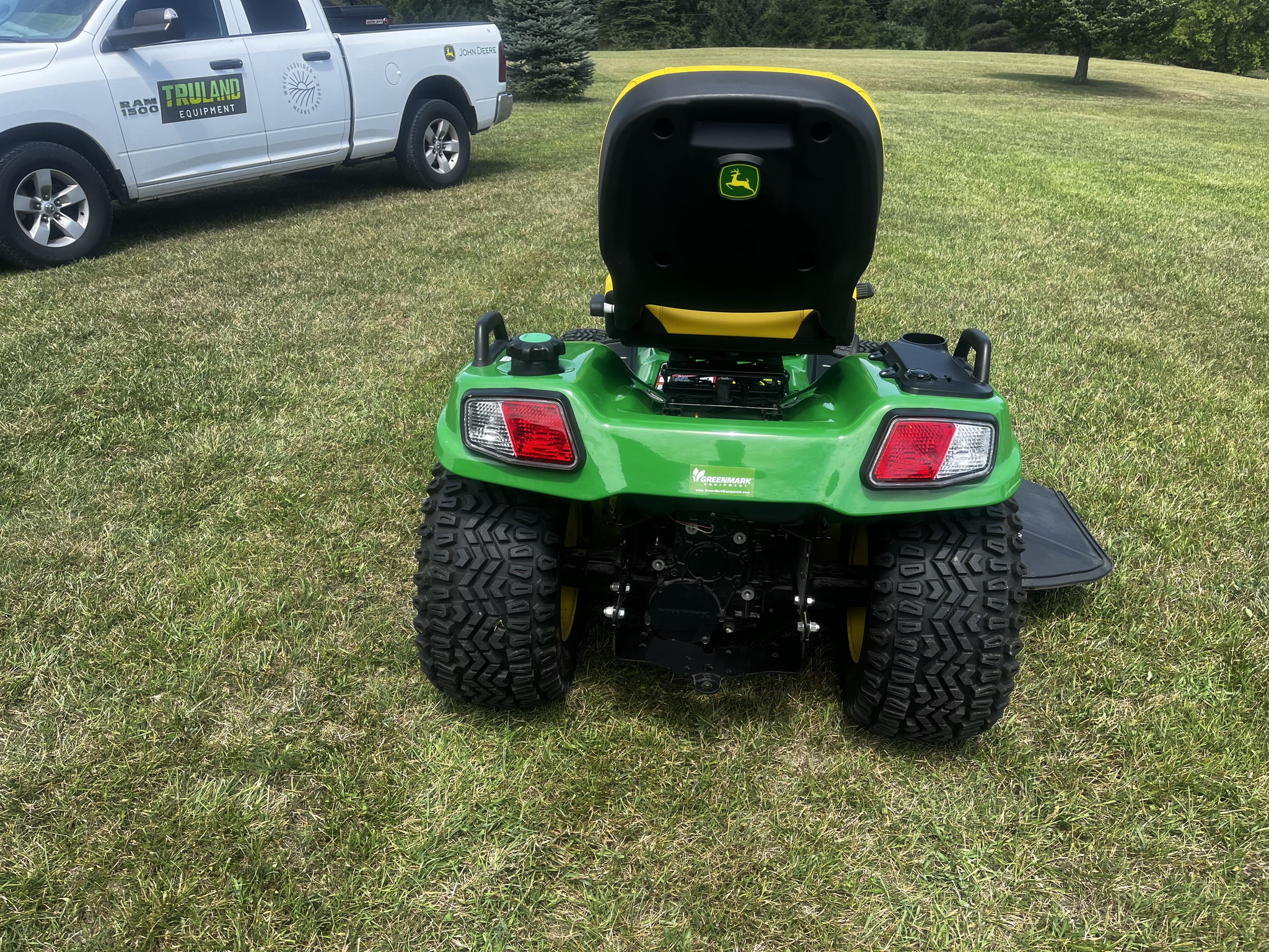 2021 John Deere X758 Image 9