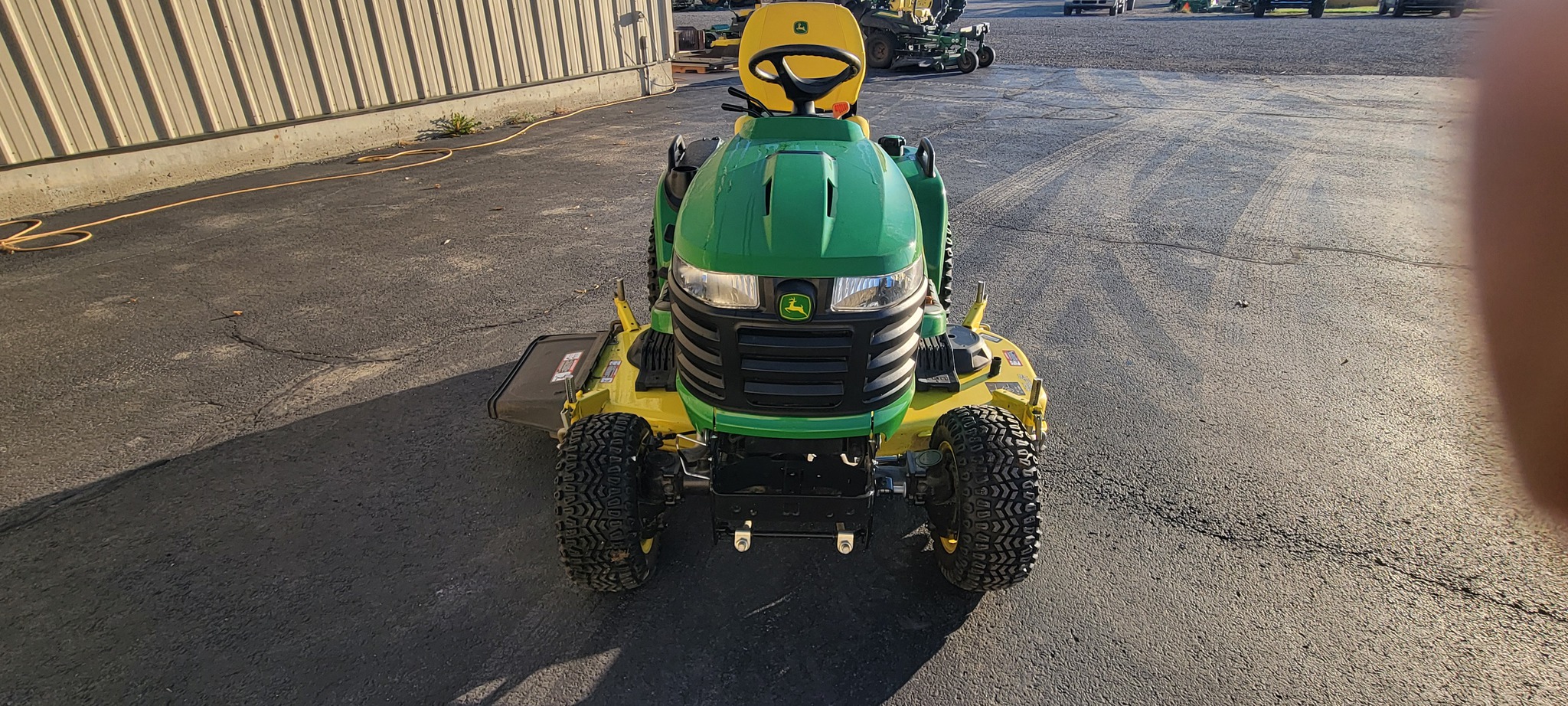 2021 John Deere X758 Image 6