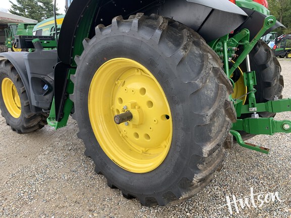 Photo of 2024 John Deere 6140M