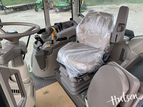 Photo of 2024 John Deere 6140M