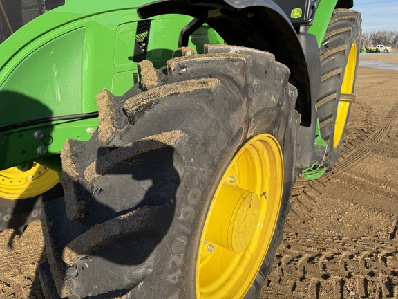 2025 John Deere 6R 175 - Photo10