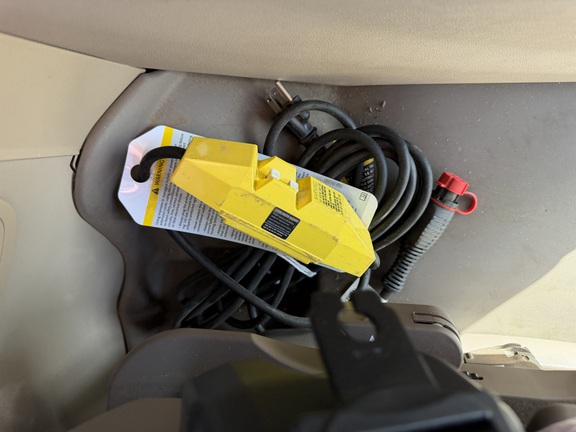 2025 John Deere 6R 175 - Photo25