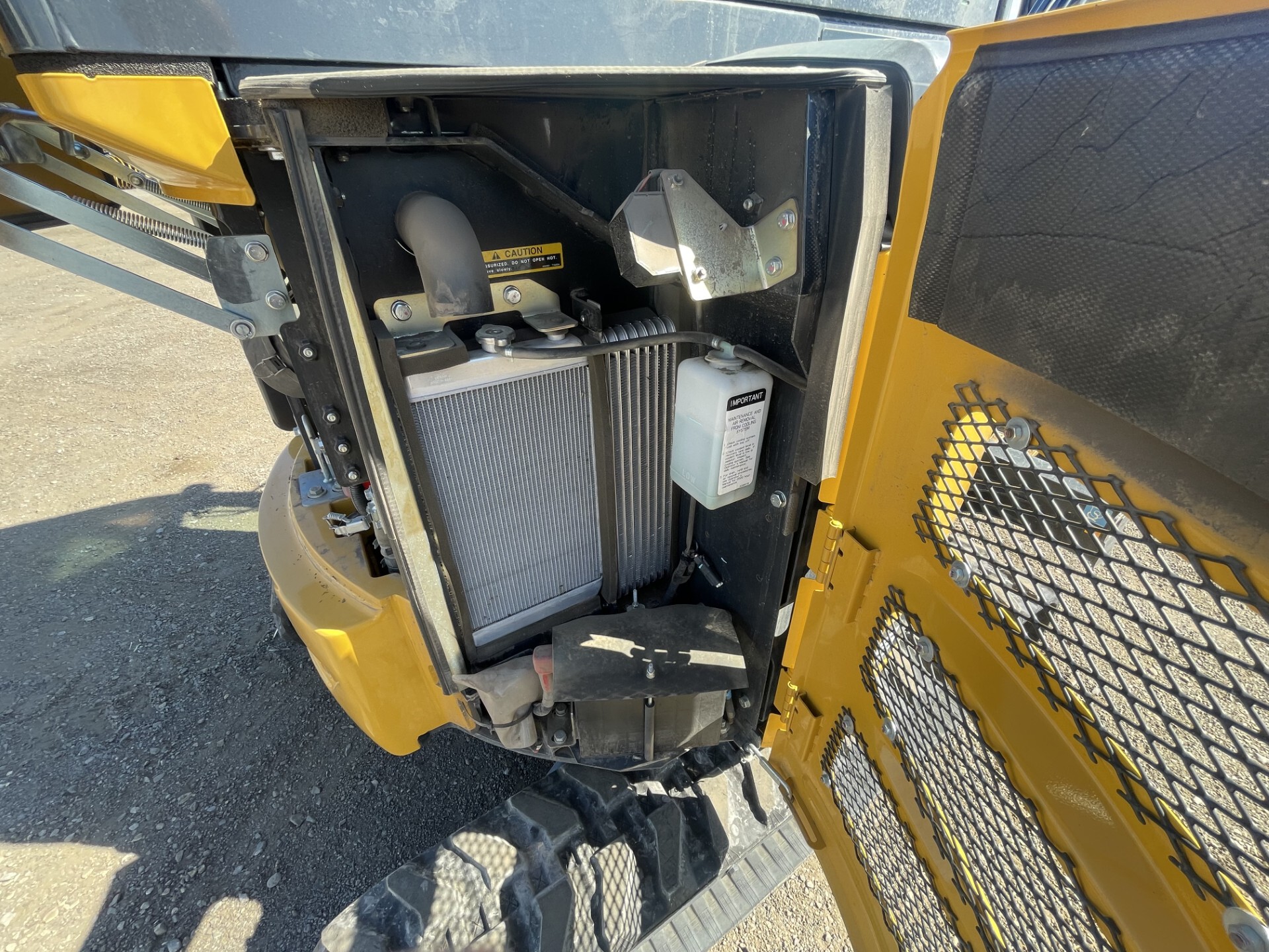 2024 John Deere 26 P Image 10