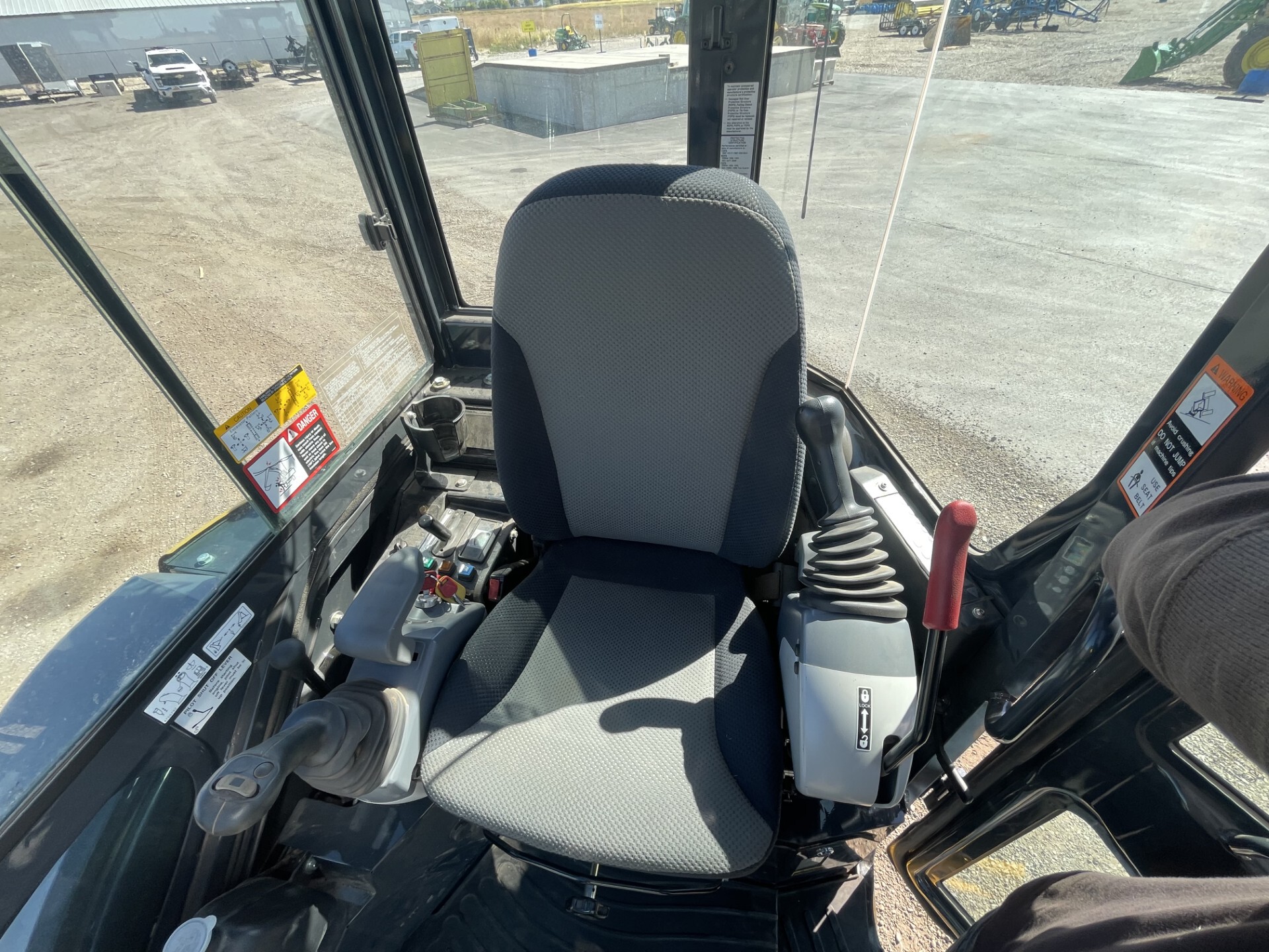 2024 John Deere 26 P Image 14