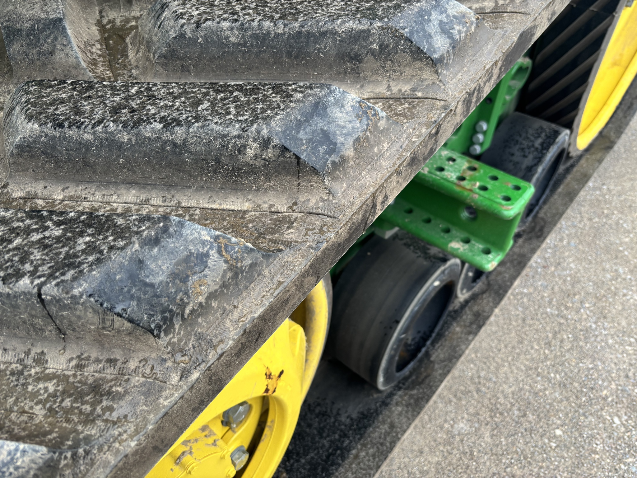 2022 John Deere 8RT 370 Image 2