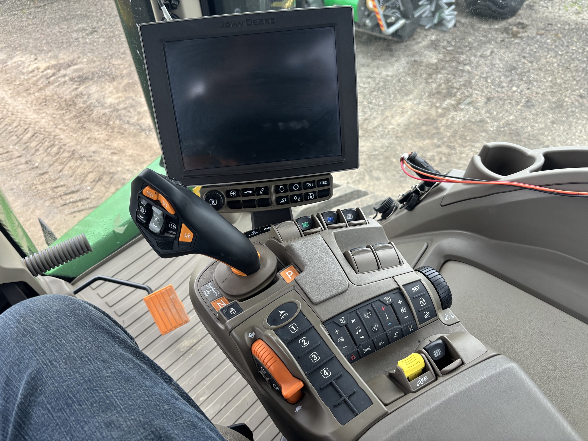 2022 John Deere 8RT 370 Image 5