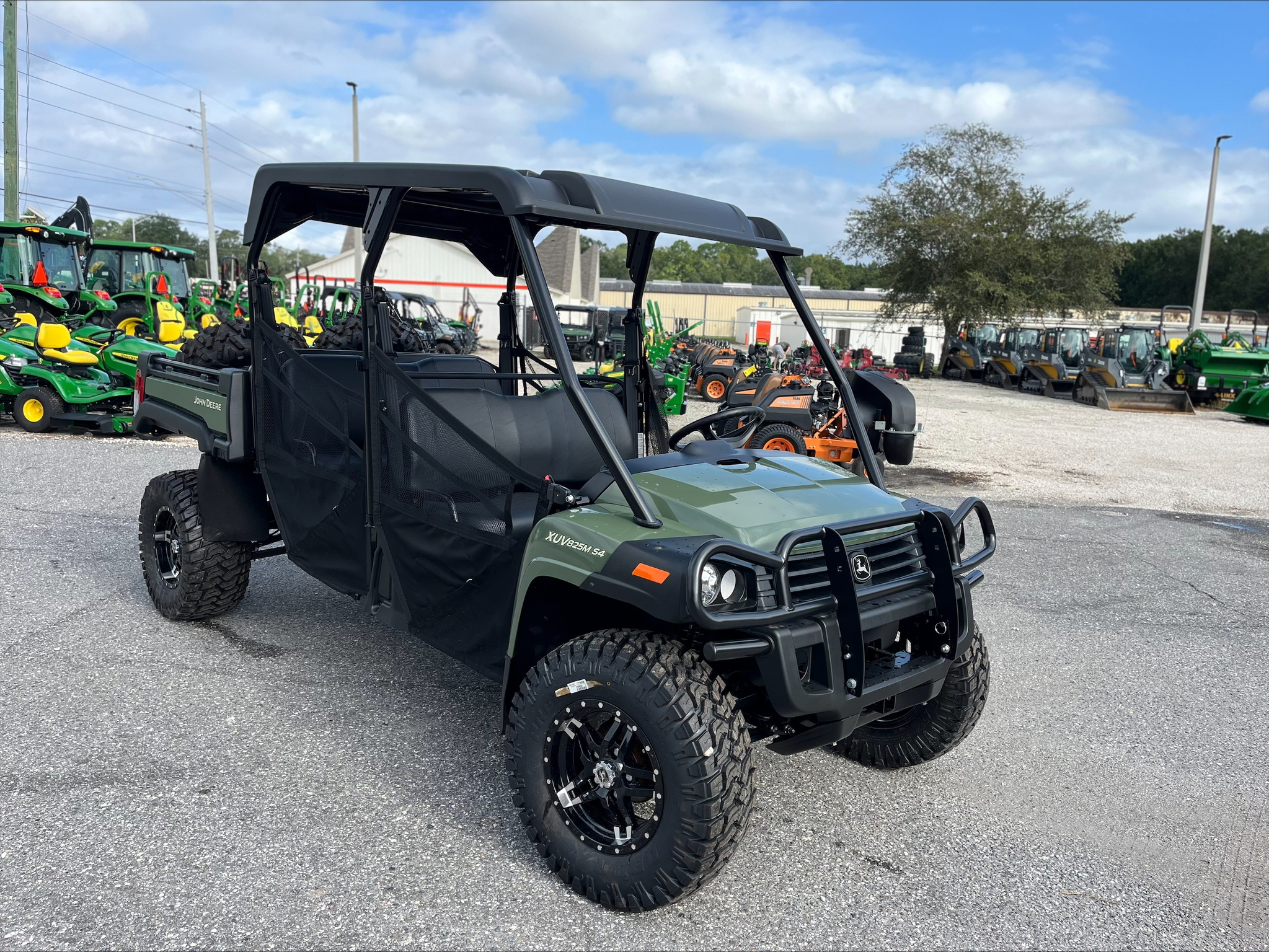2025 John Deere XUV825M S4 Image 2