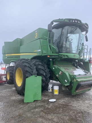 Used 2021 John Deere S780 Combines at Horizon Ag & Turf in Mayerthorpe, AB - Photo6