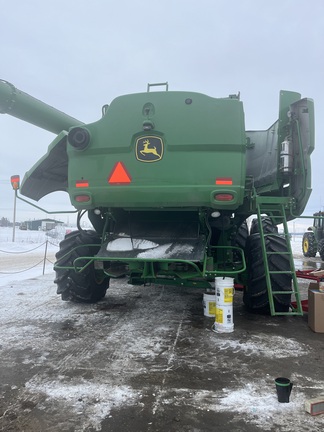Used 2021 John Deere S780 Combines at Horizon Ag & Turf in Mayerthorpe, AB - Photo10