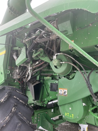 Used 2021 John Deere S780 Combines at Horizon Ag & Turf in Mayerthorpe, AB - Photo13