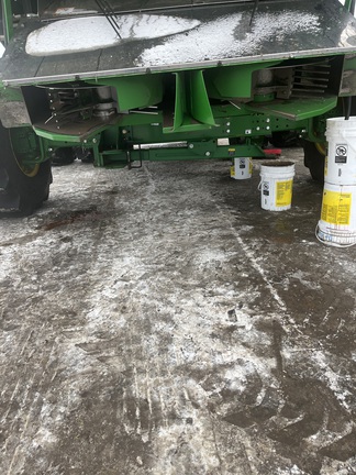 Used 2021 John Deere S780 Combines at Horizon Ag & Turf in Mayerthorpe, AB - Photo15