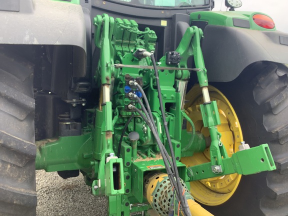 2025 John-Deere 6R 155