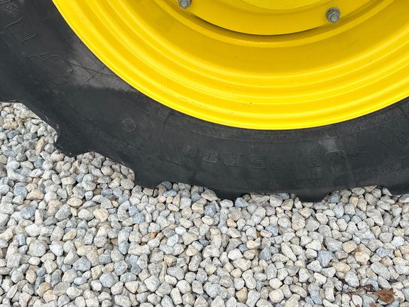 2025 John-Deere 6R 155