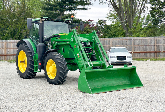 2025 John-Deere 6R 155