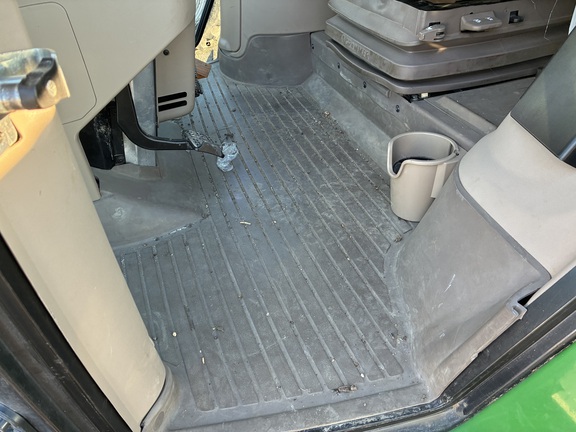 2022 John Deere 6155R (17th thumbnail)