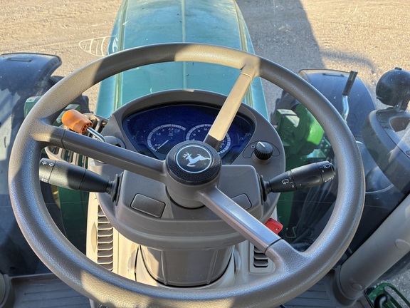 2022 John Deere 6155R (19th thumbnail)