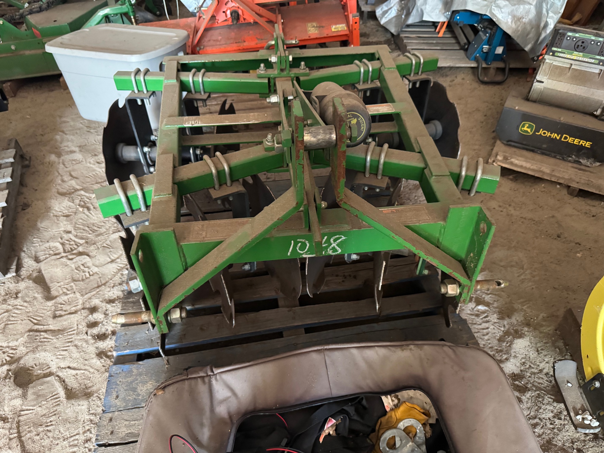 2005 Frontier DH1048 Image 2