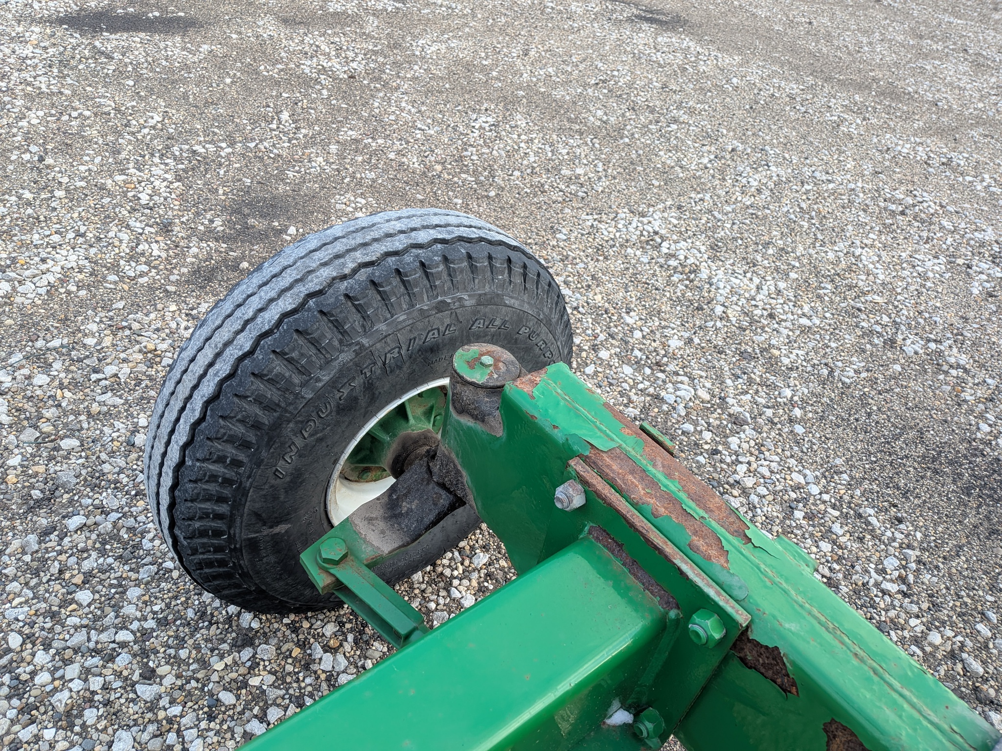  2000 Unverferth HT30 at Heritage Tractor in Roanoke, IL